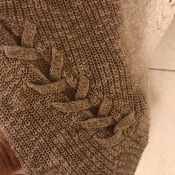 Express sweater - Picture 3 of 3